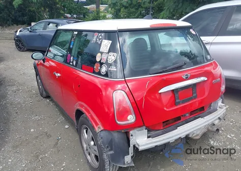 2006 Mini Cooper из США, поврежденный, VIN WMWRC33596TK67276